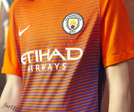 Oranžovo-fialová odvaha Kontroverzní třetí dres Manchester City z roku 2016-17