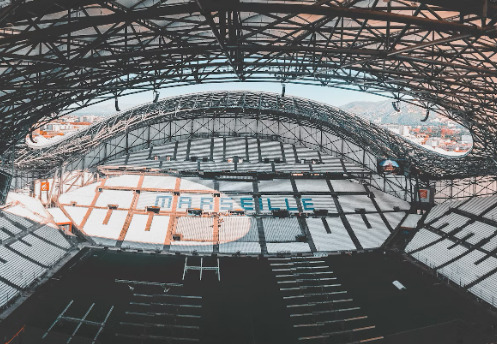 Zlatá hvězda a modrý paprsek 30 let od triumfu Marseille v Lize mistrů